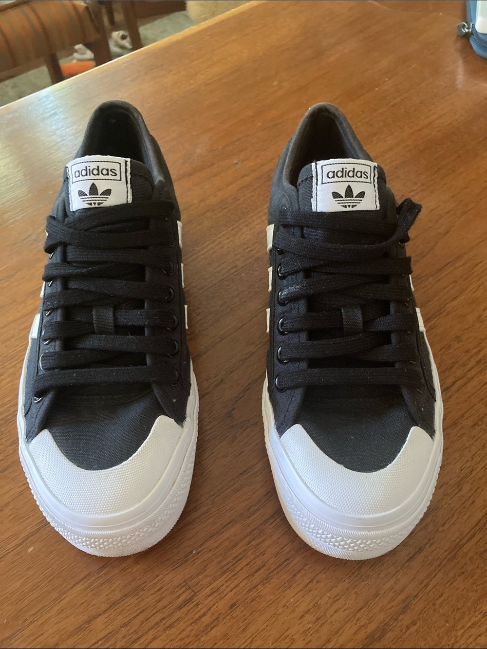 WOMENS ADIDAS NIZZA PLATFORM SIZE 9 EUC - Picture 2 of 7